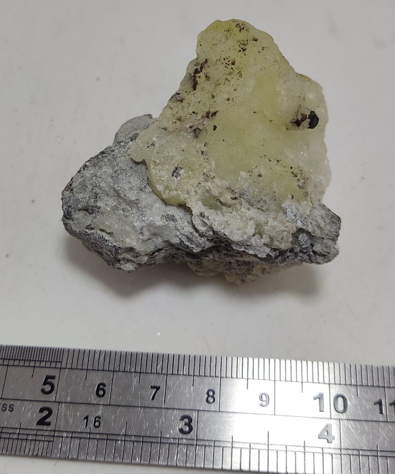 An Aesthetic Natural specimen of brucite with chromite 73 grams