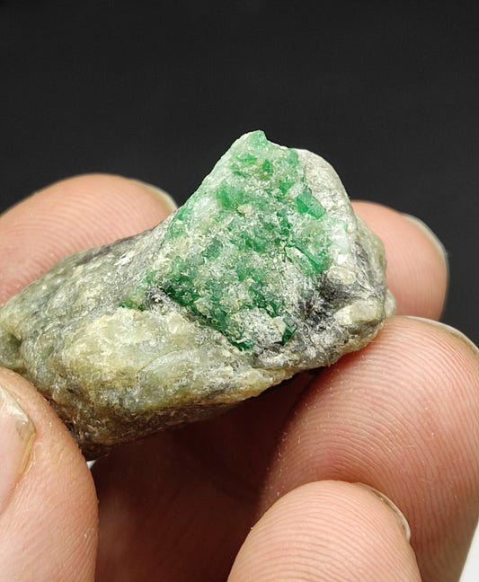 An Aesthetic miniature specimen of emerald in matrix 25 grams