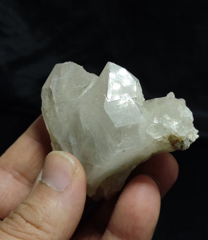 Natural Quartz 113 grams