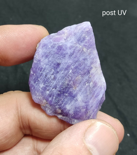 An amazing specimen of rough hackmanite chunk highly Tenebrescent 29 grams