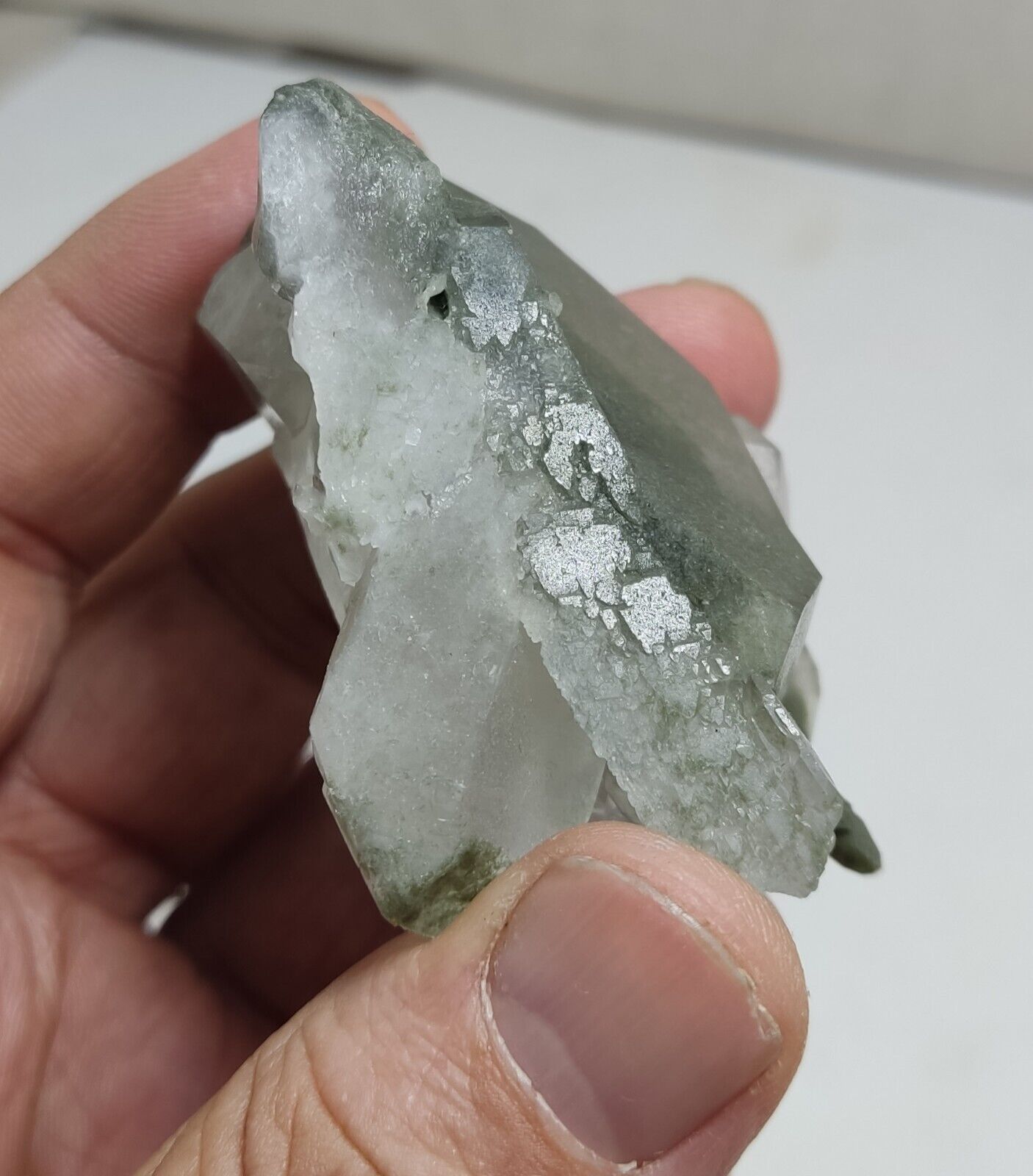 A very Aesthetic Natural beautifully terminated Chlorite Quartz crystal 88 grams