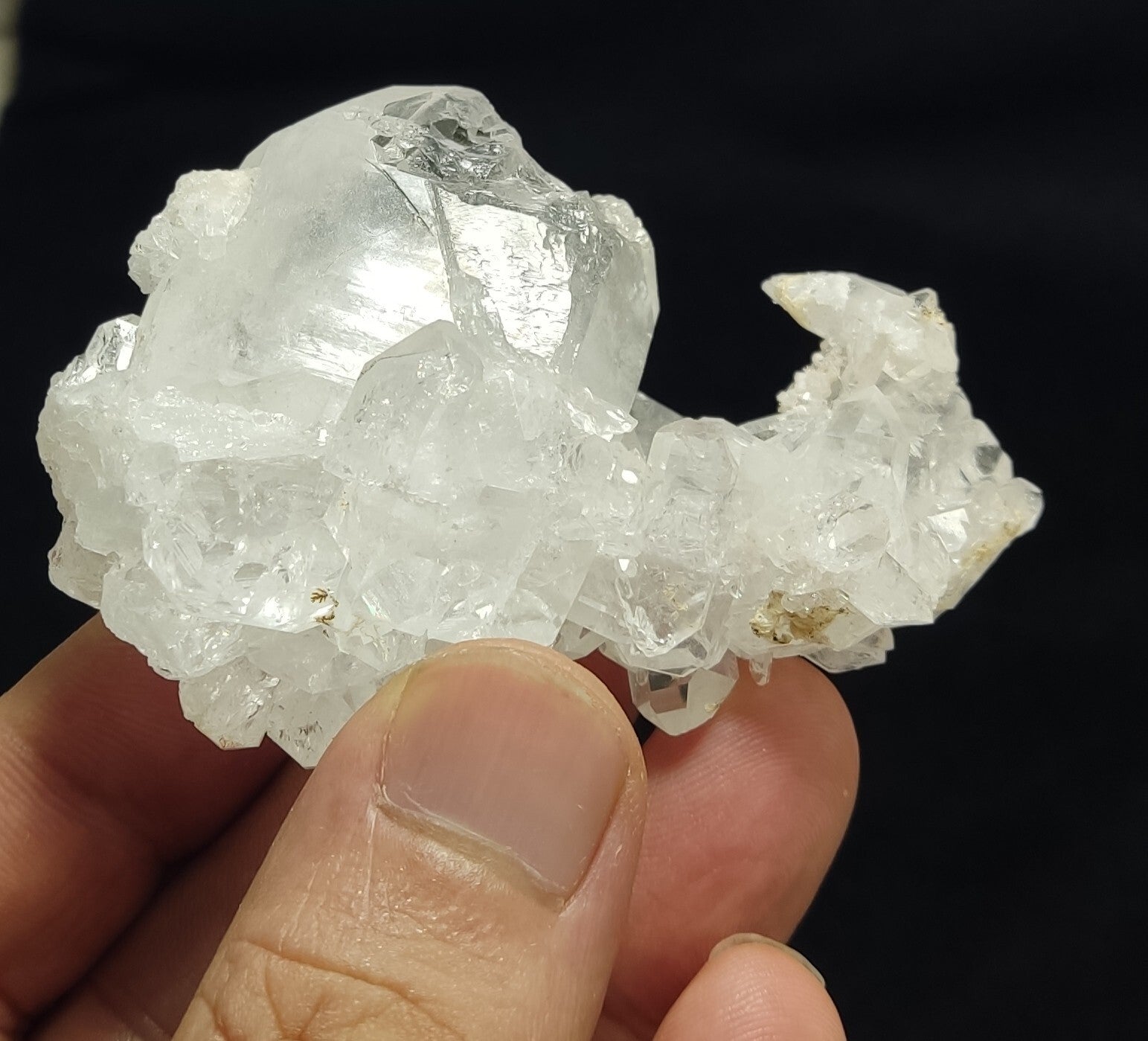 An Aesthetic terminated specimen of Quartz 91 grams