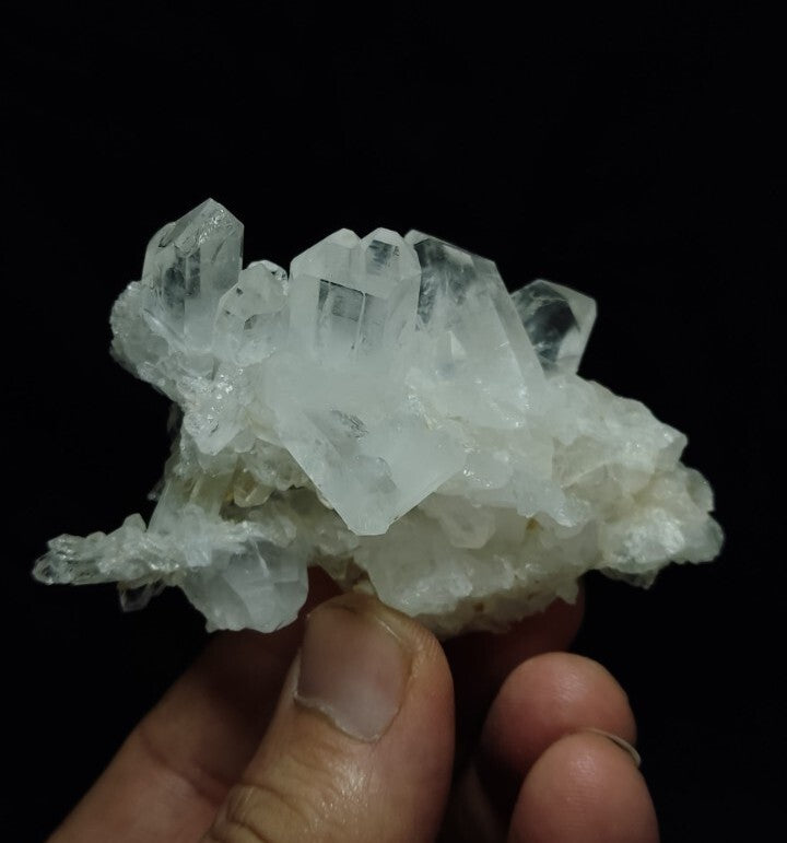 Natural terminated Quartz cluster 90 grams