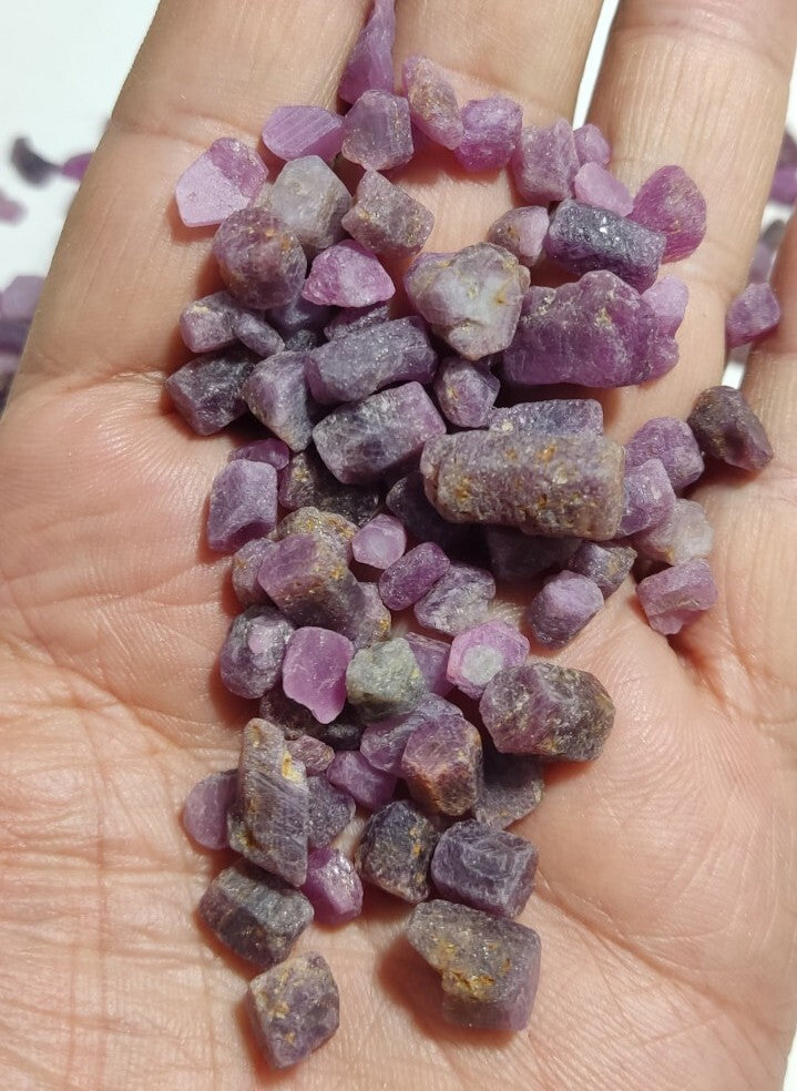 200 grams Natural Ruby Crystals And Rough