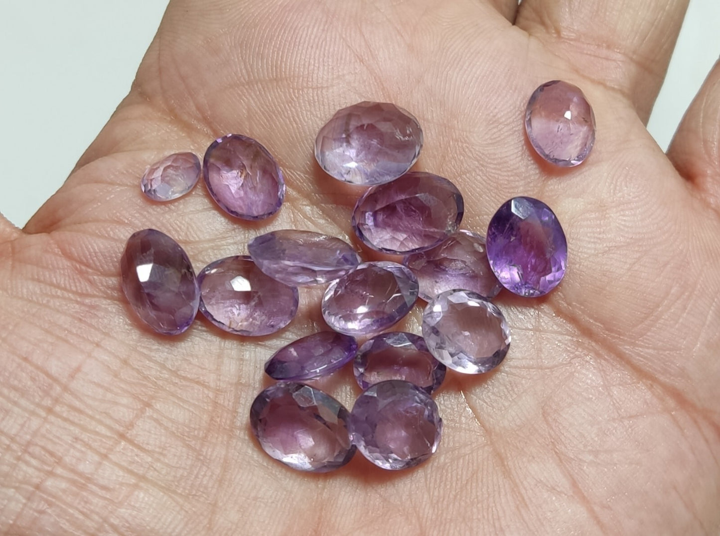 65 Carats faceted Amethyst gemstones