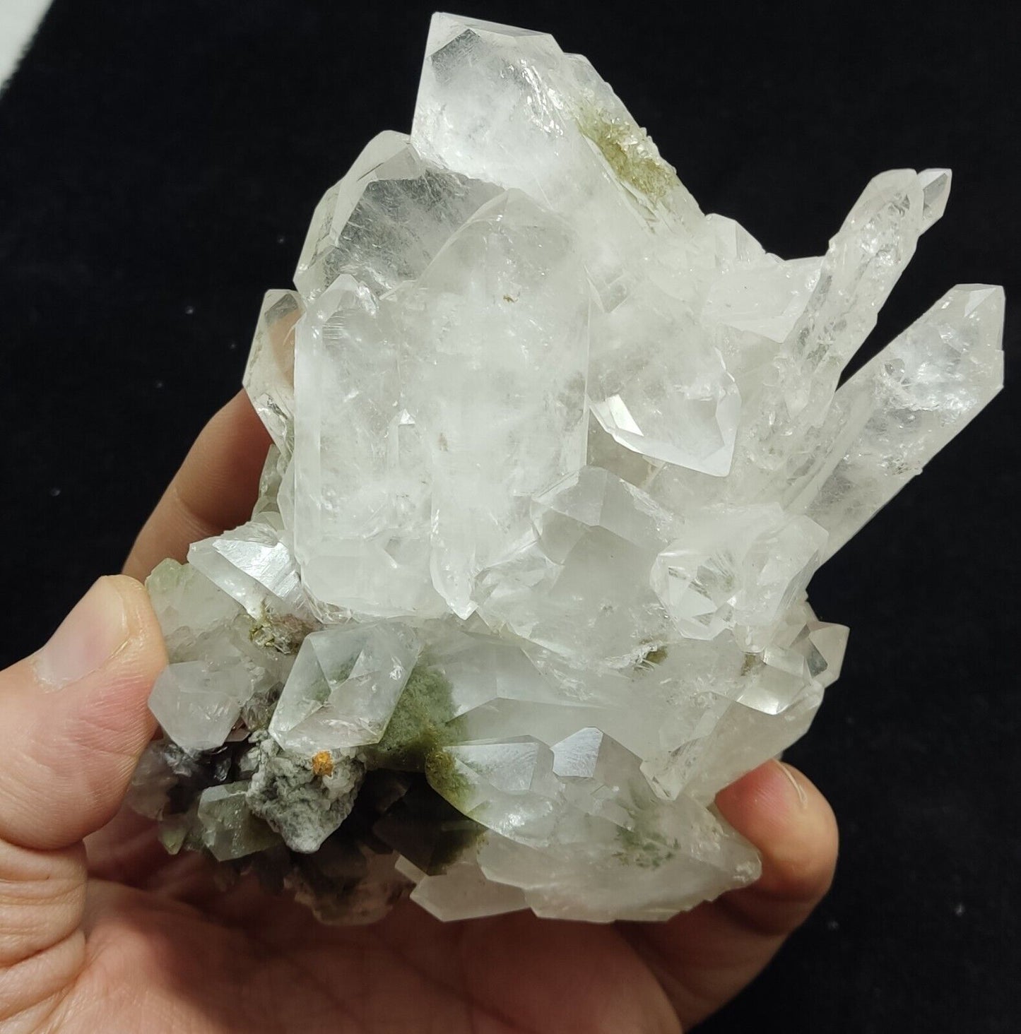 An Aesthetic large terminated Quartz cluster with chlorite inclusions 495 grams
