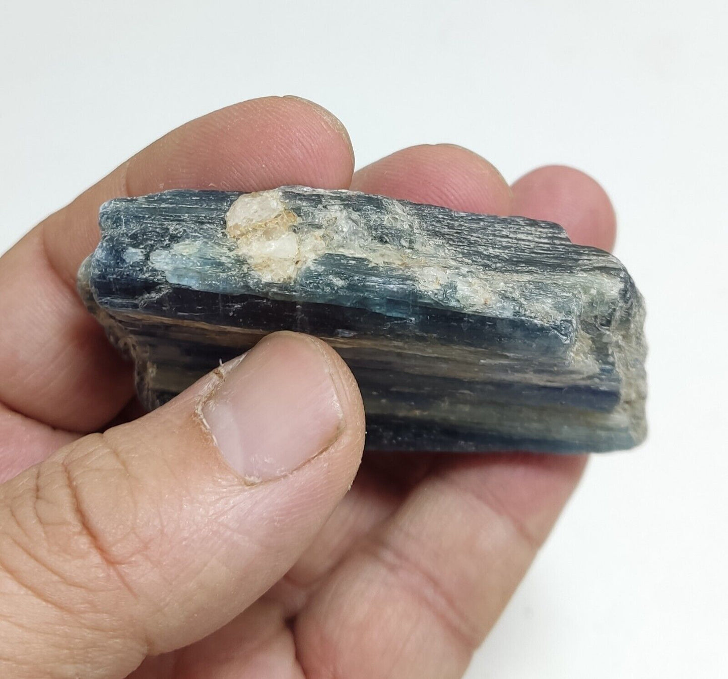 An Aesthetic specimen of blue kyanite crystal 93 grams