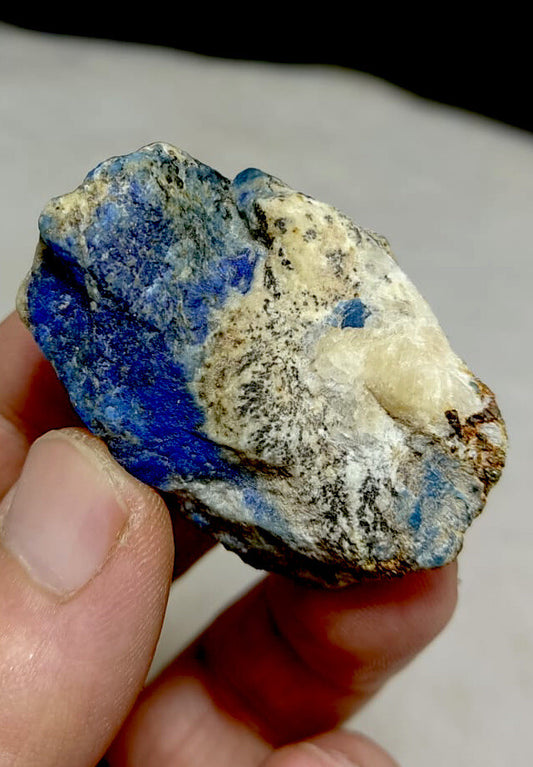 Partly Fluorescent Lazurite 43 Grams