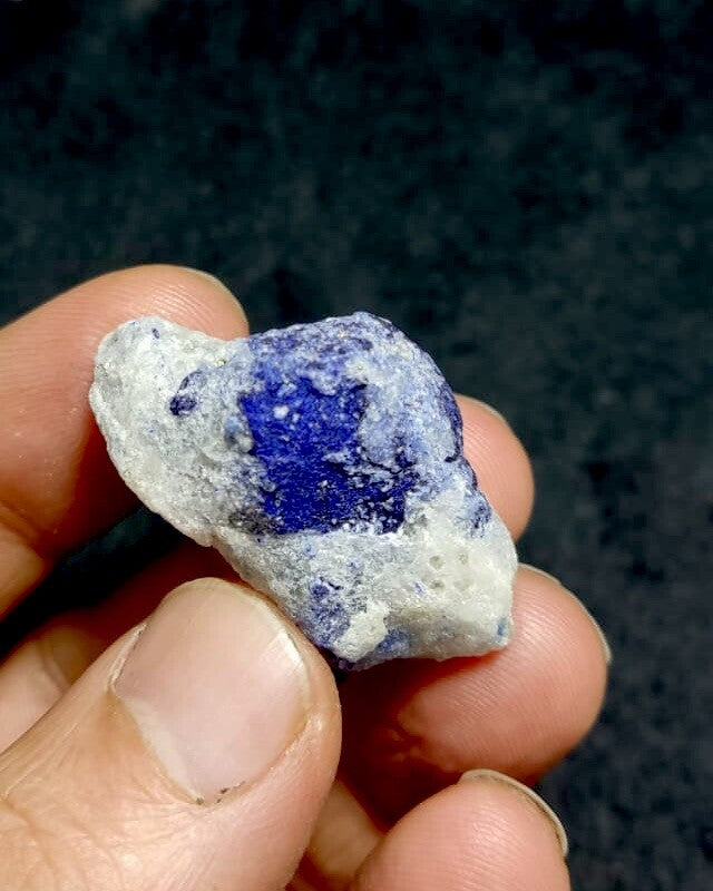 Lazurite On Matrix 18 Grams.