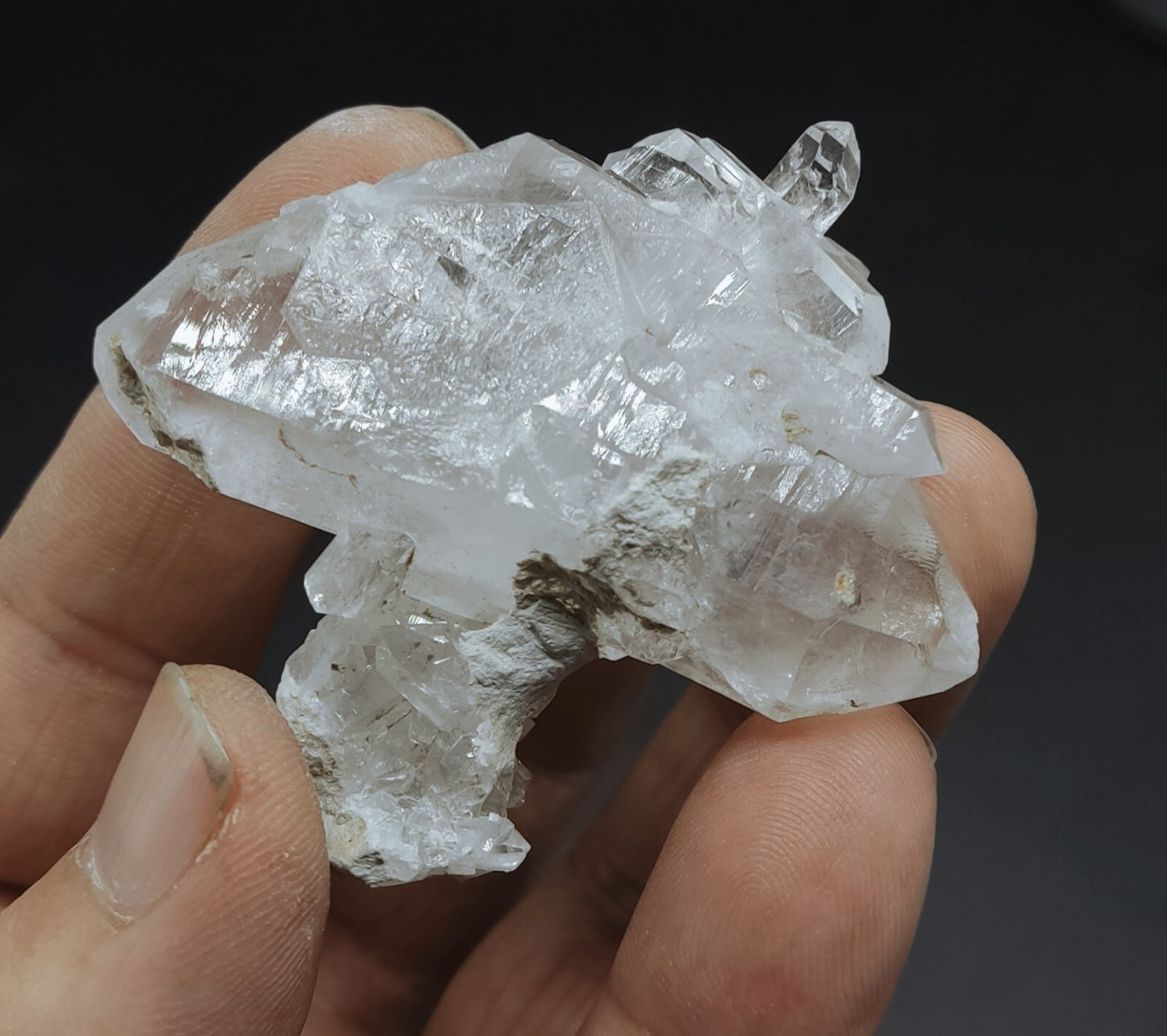 An Aesthetic terminated specimen of Quartz crystal 50 grams