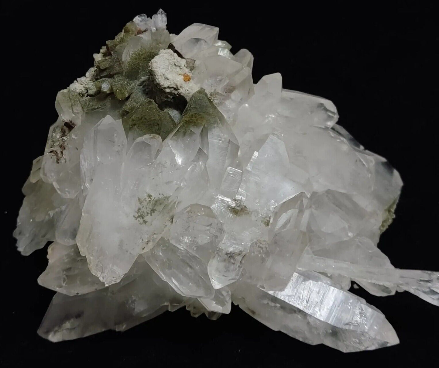 An Aesthetic large terminated Quartz cluster with chlorite inclusions 495 grams