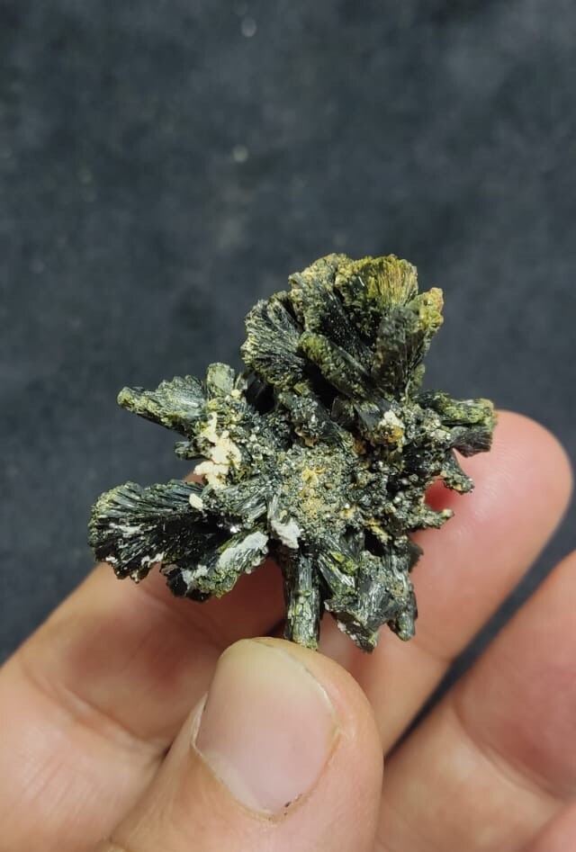 Natural Epidote Cluster 19 Grams.