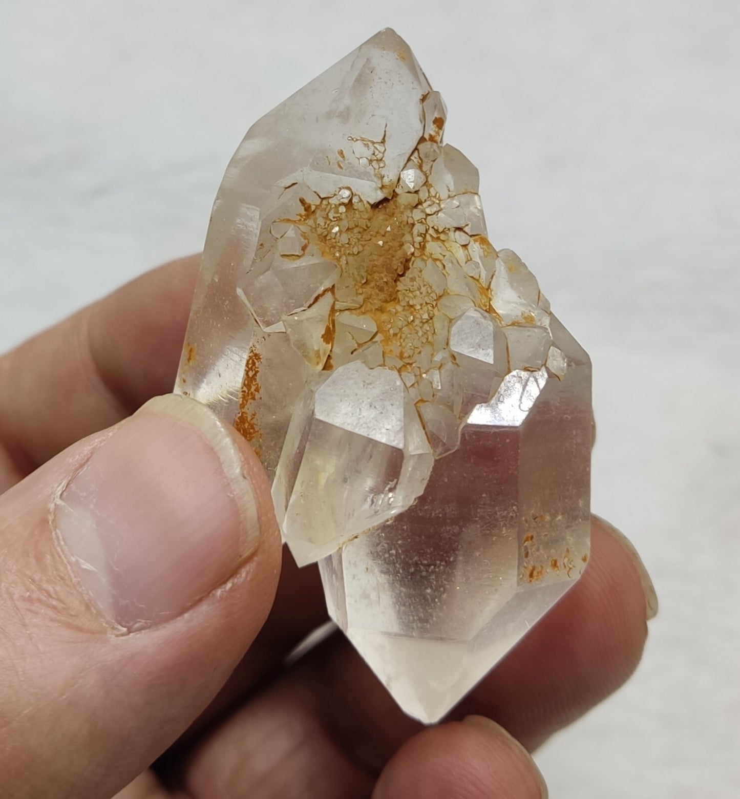 An Aesthetic Natural terminated quartz specimen 41 grams