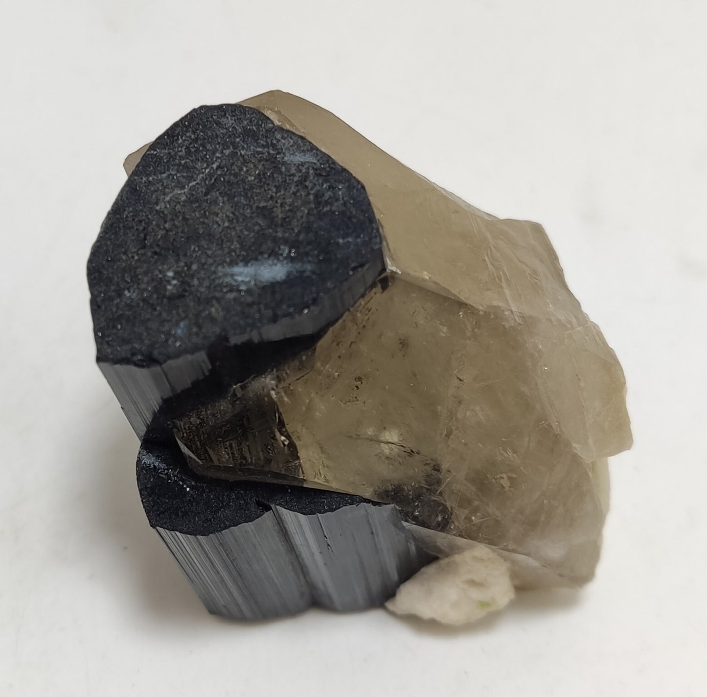 An Aesthetic specimen of black Tourmaline crystal with quartz 87 grams