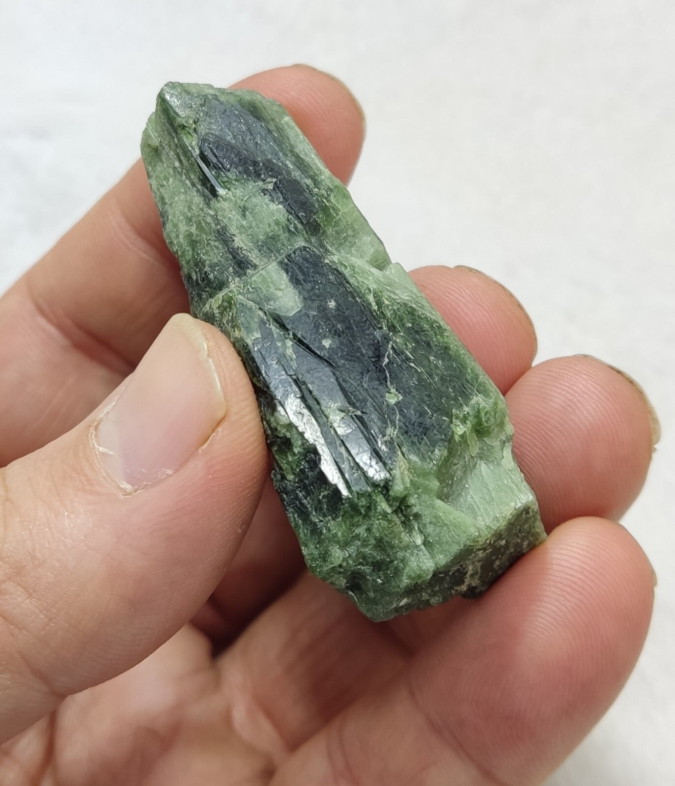 An amazing specimen of diopside crystal 44 grams