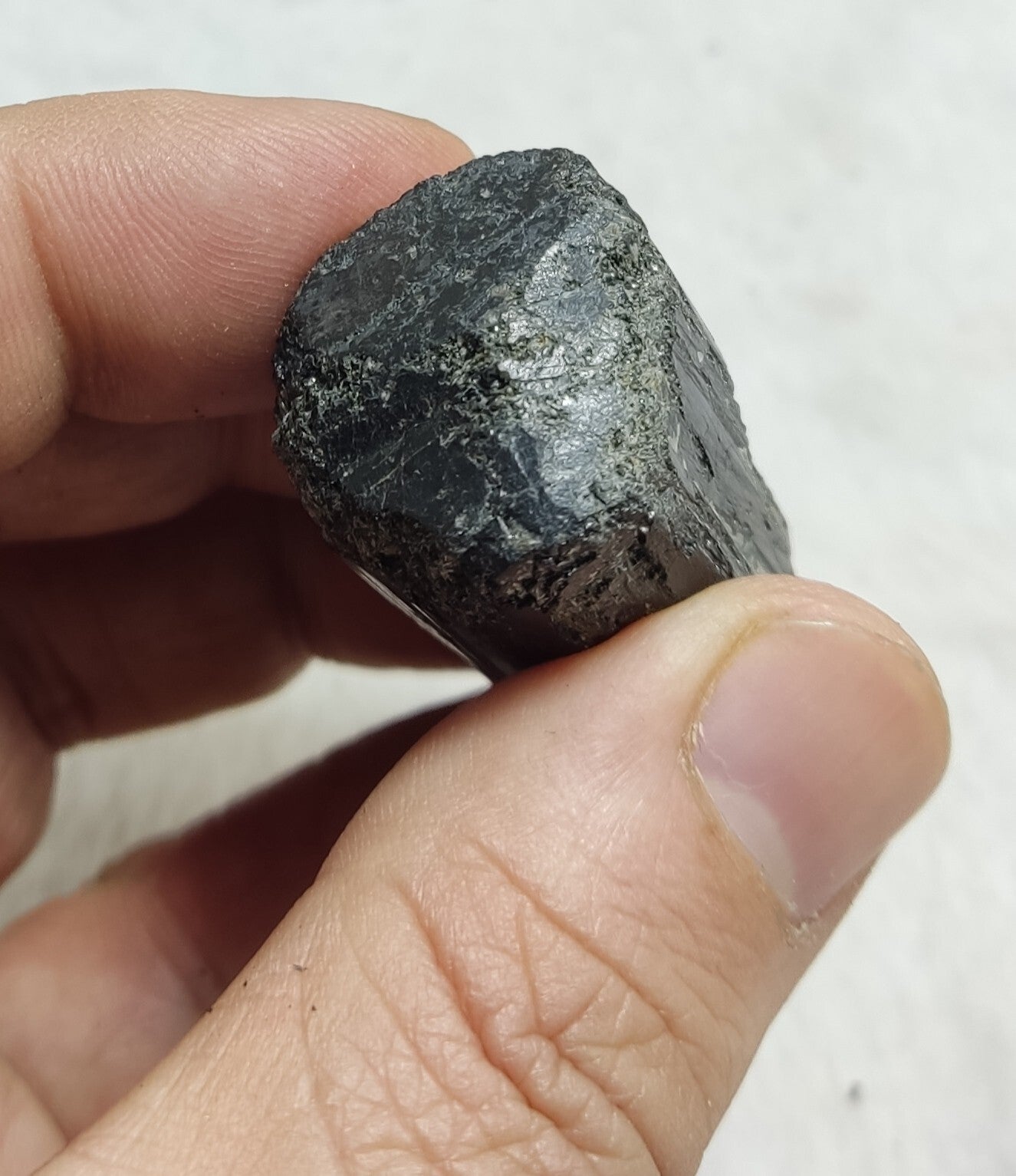 An amazing specimen of terminated black tourmaline 46 grams