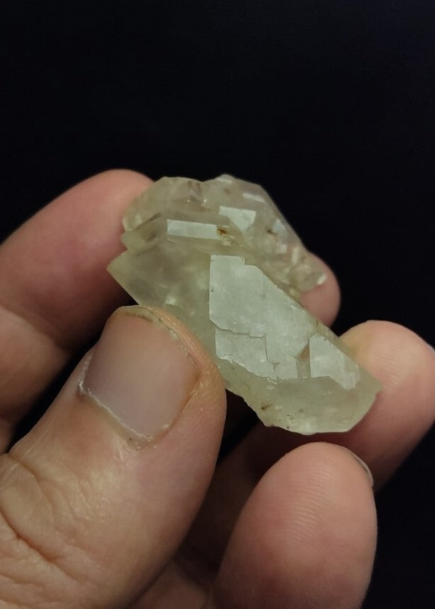 Natural terminated gwindel Quartz crystal 22 grams