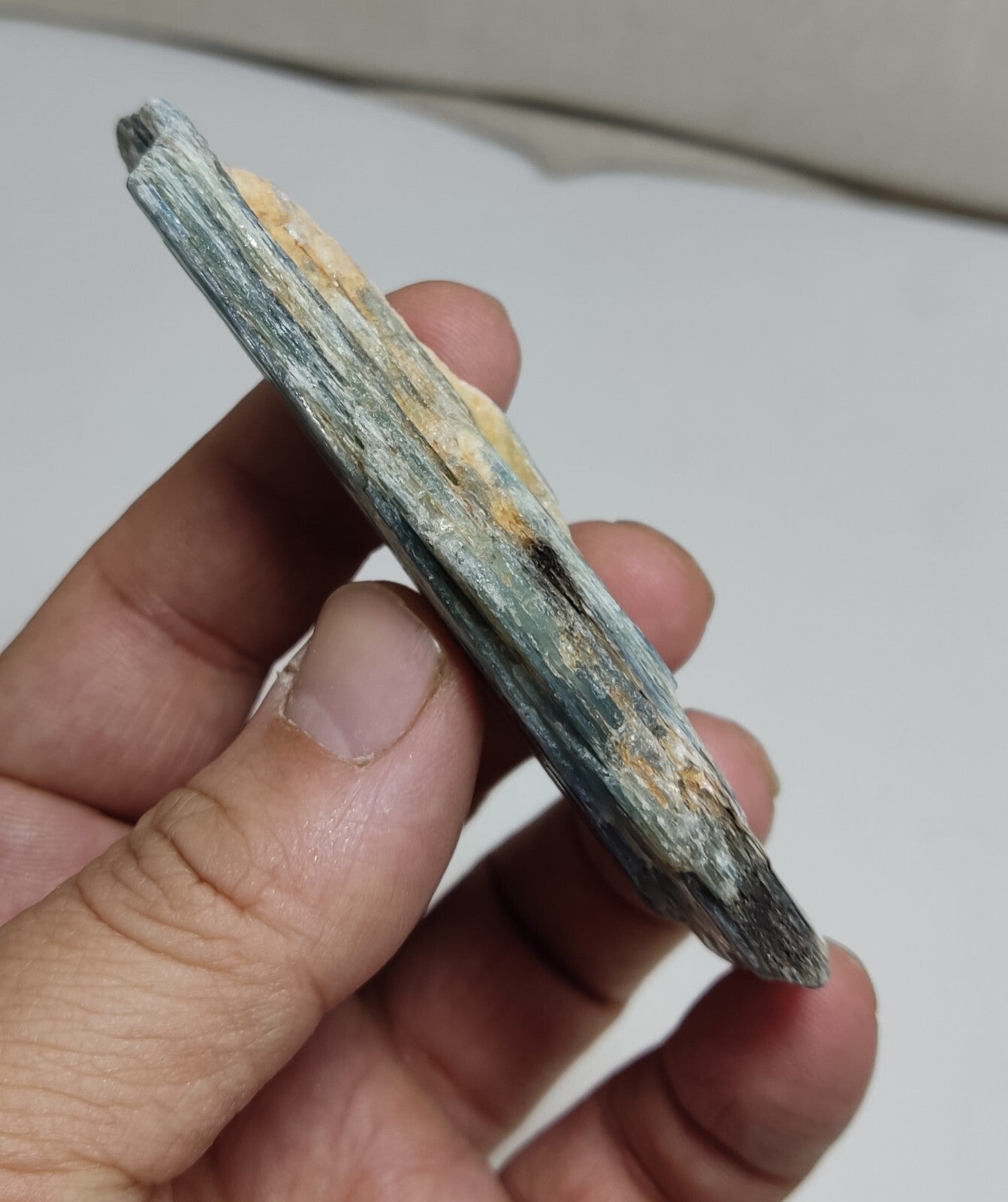 An Aesthetic specimen of blue kyanite crystal 69 grams