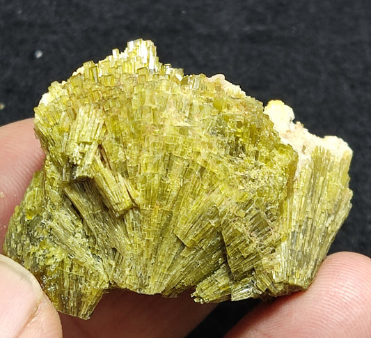 A very Aesthetic Natural beautifully terminated epidote specimen 61 grams
