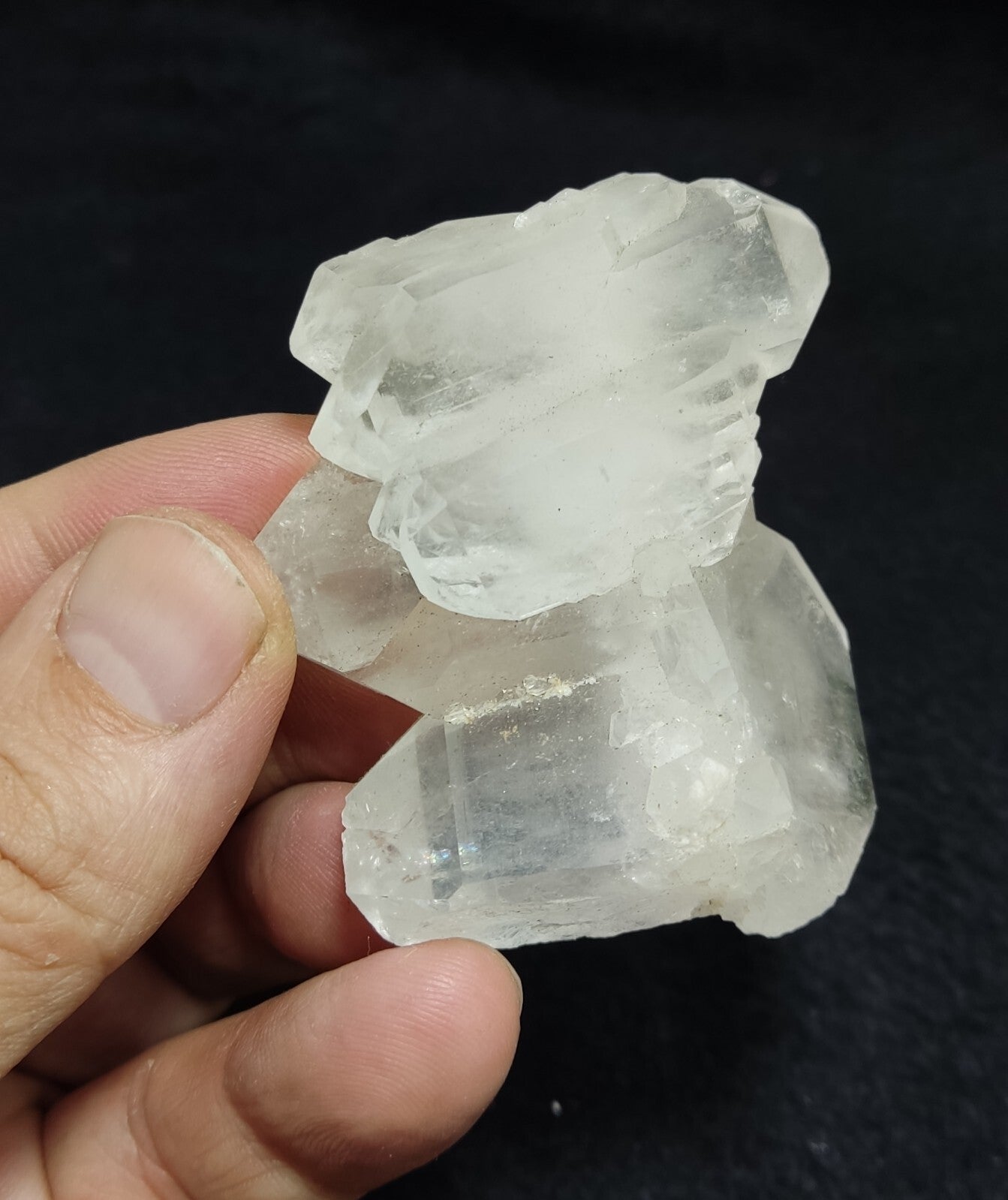 An Aesthetic terminated specimen of faden Quartz cluster 87 grams