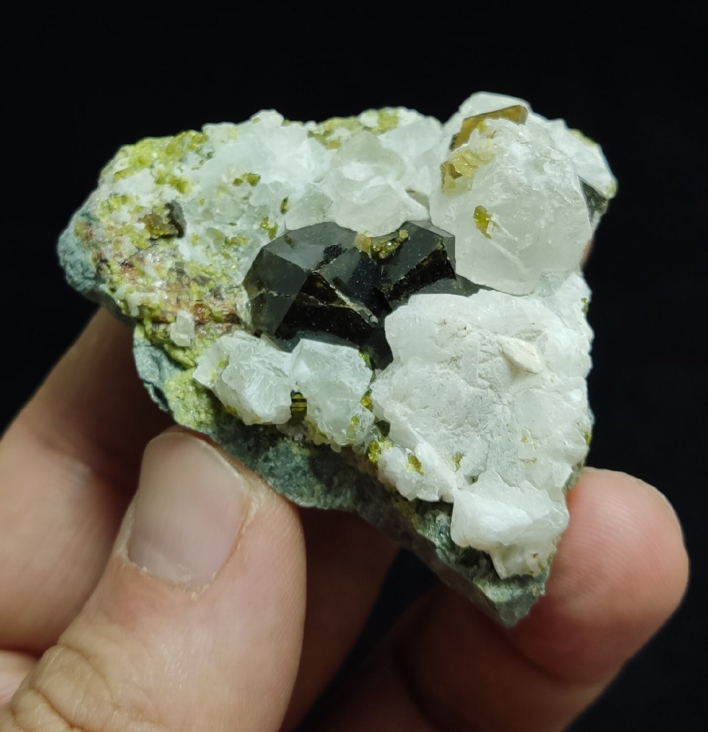 Andradite garnets on matrix with epidote and calcite 91 grams