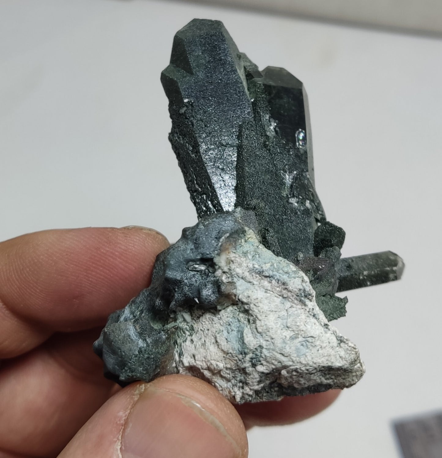 A very Aesthetic Natural beautifully terminated Chlorite Quartz cluster 60 grams