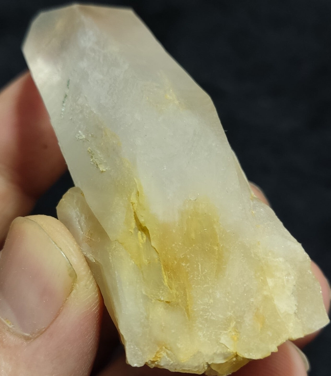 An amazing specimen of terminated amphibole included Quartz crystal 76