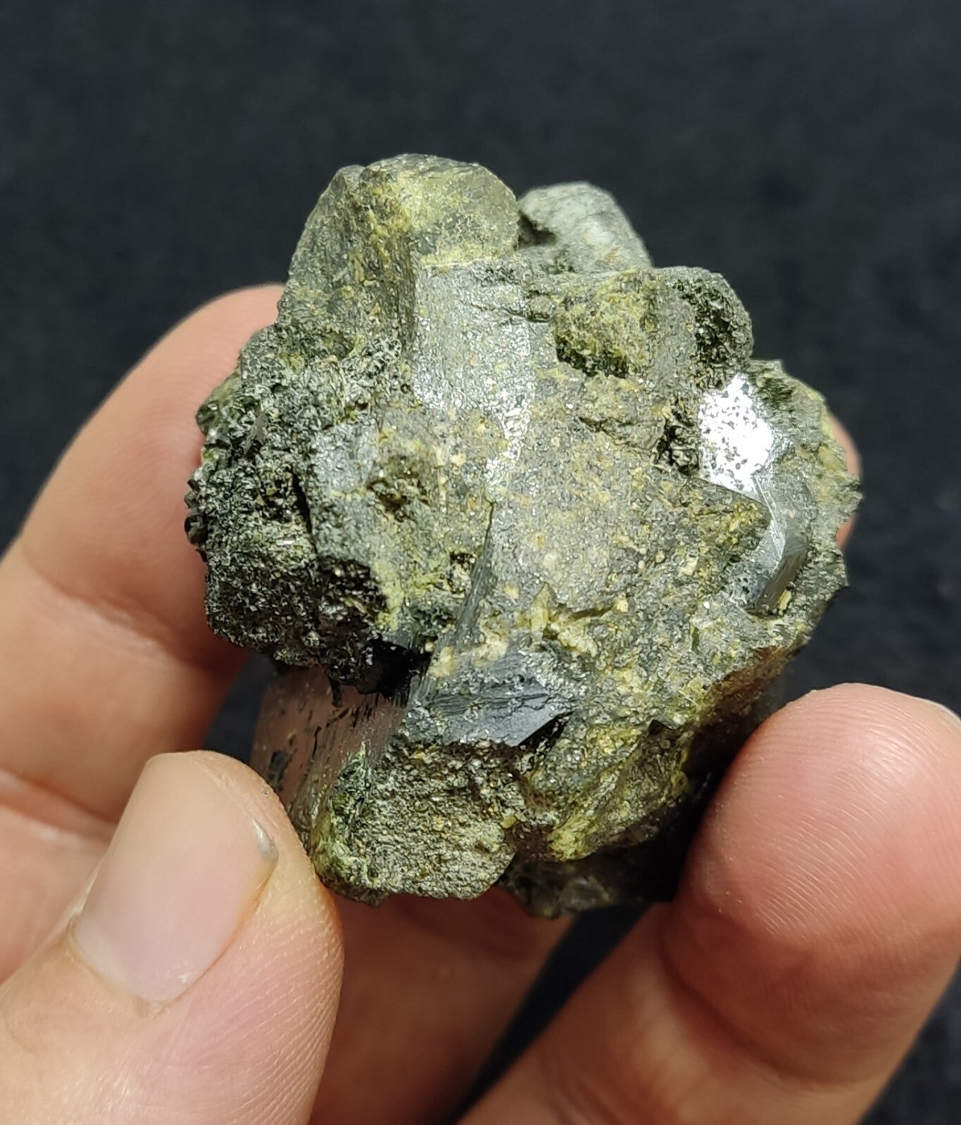 An Aesthetic Natural terminated epidote crystal specimen 109 grams
