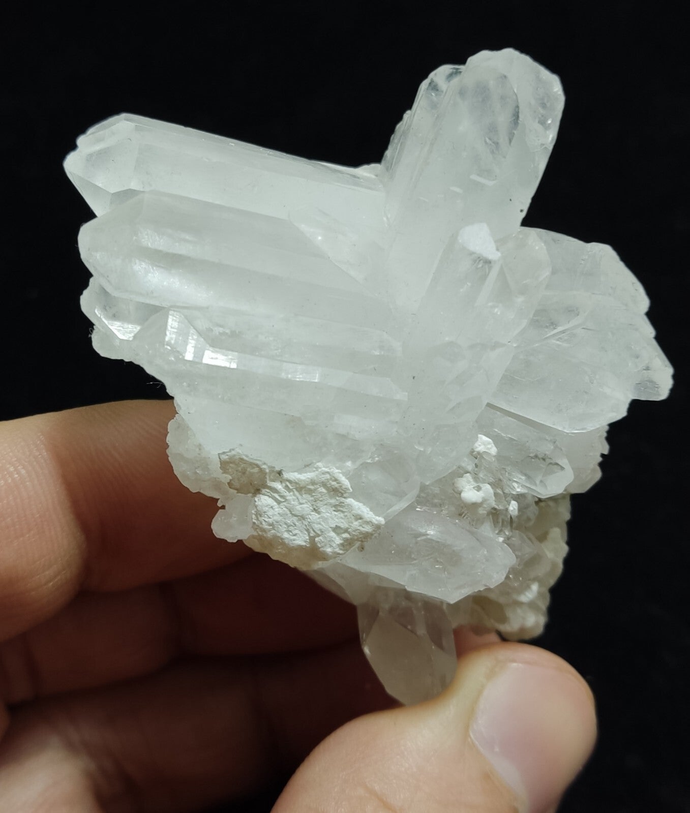 An Aesthetic terminated Quartz cluster 81 grams