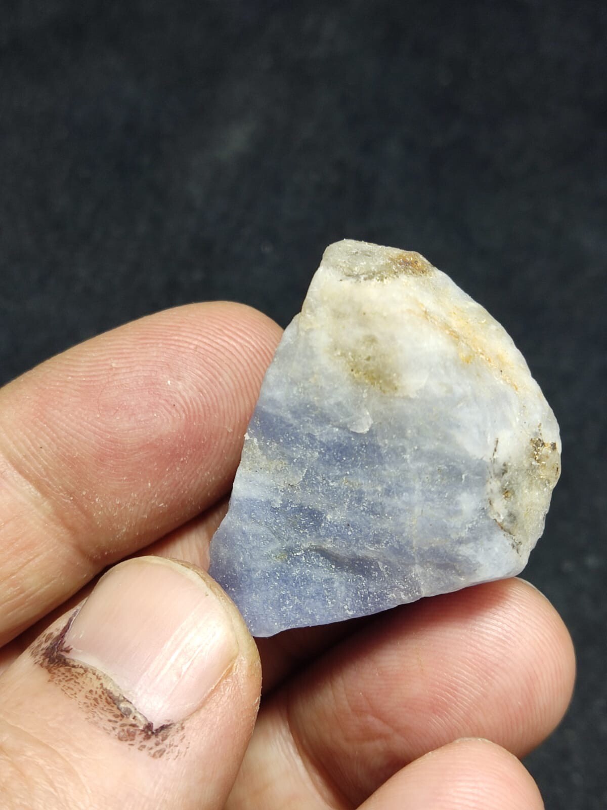 Natural Fluorescent Hackmanite 18 Grams.