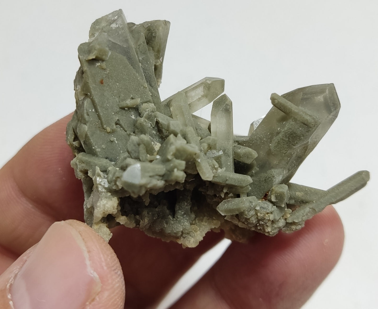 A very Aesthetic Natural beautifully terminated Chlorite Quartz cluster 33 grams
