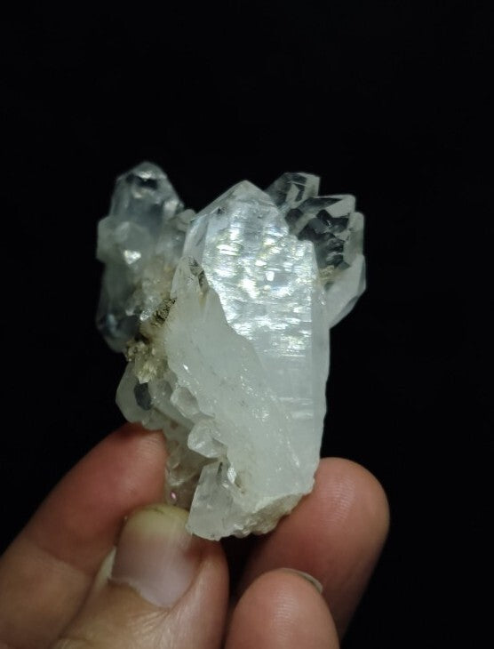 Natural terminated Quartz cluster 74 grams