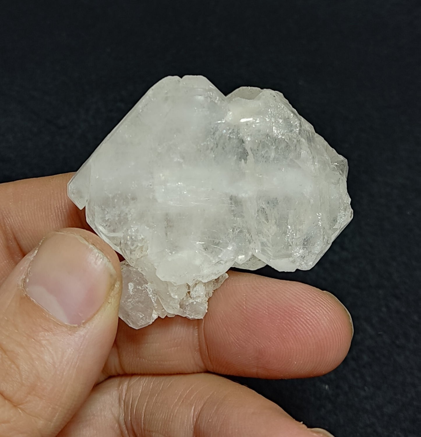 An Aesthetic Natural beautifully terminated faden Quartz crystal 42 grams