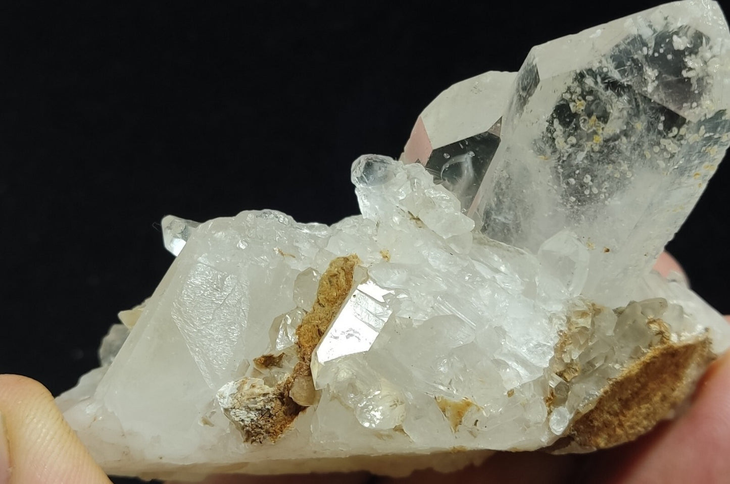 An Aesthetic Natural beautifully terminated Quartz cluster on matrix 121 grams