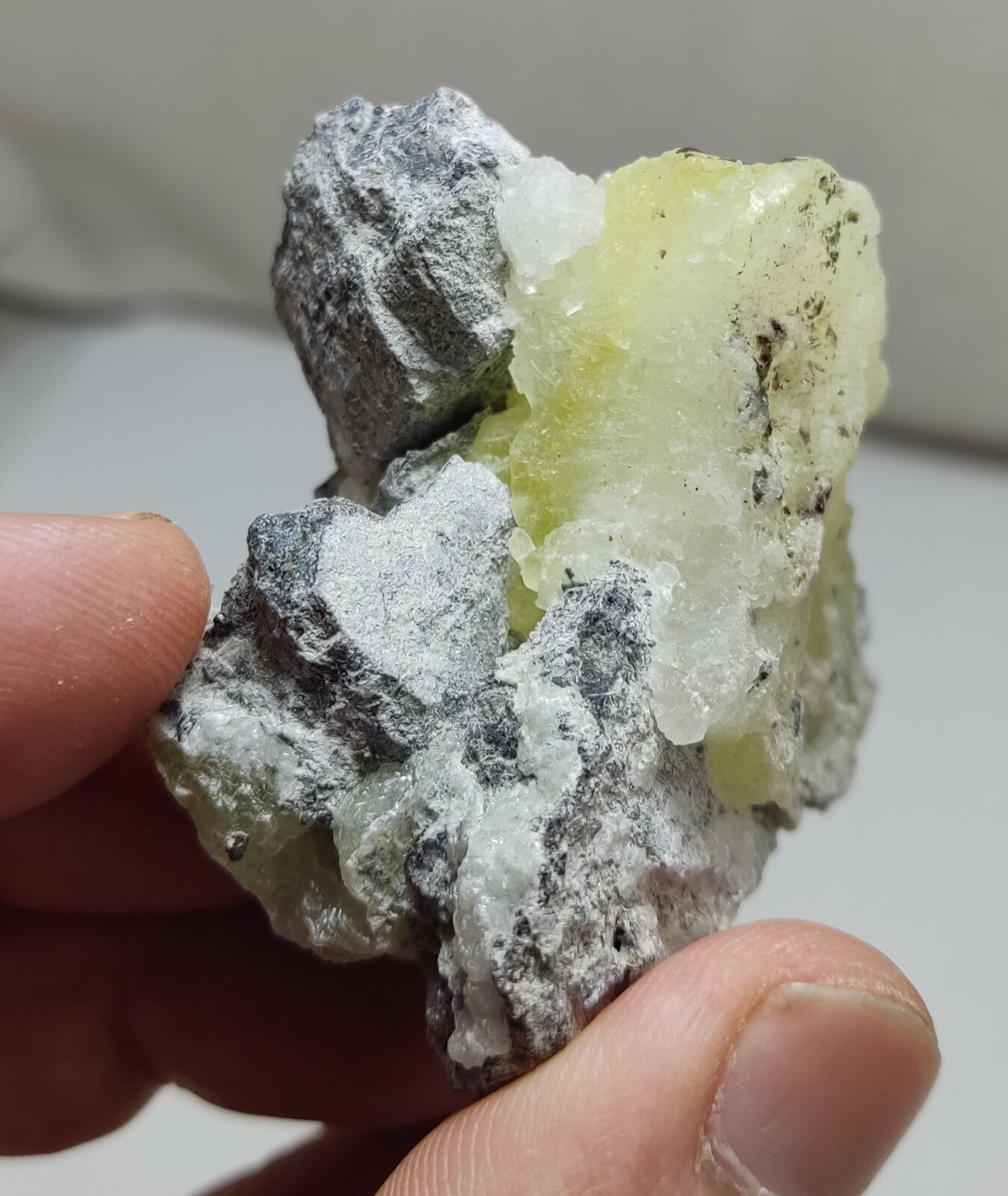 An Aesthetic Natural specimen of brucite with chromite 73 grams