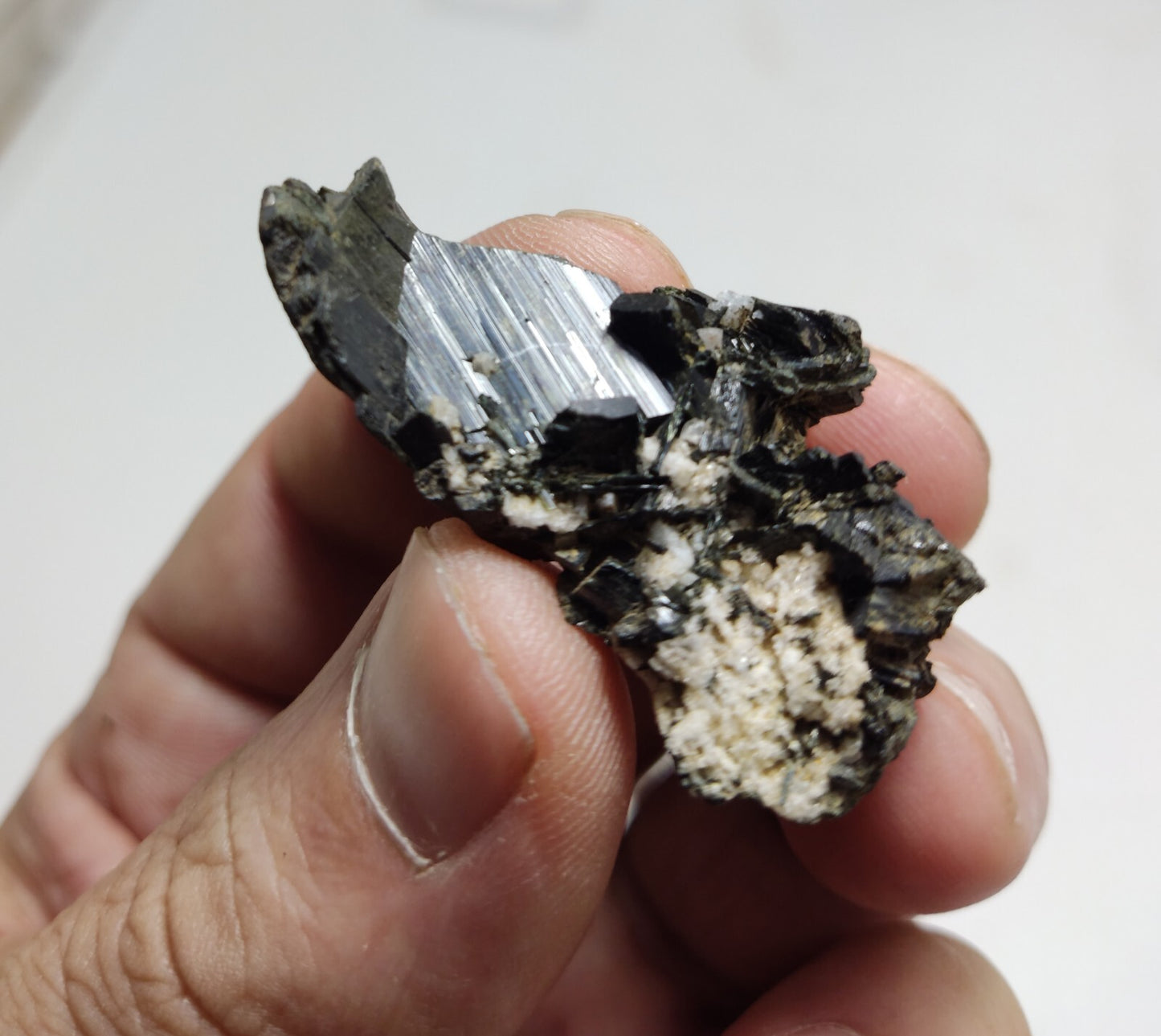 An aesthetic specimen of terminated aegirine crystal cluster 13 grams