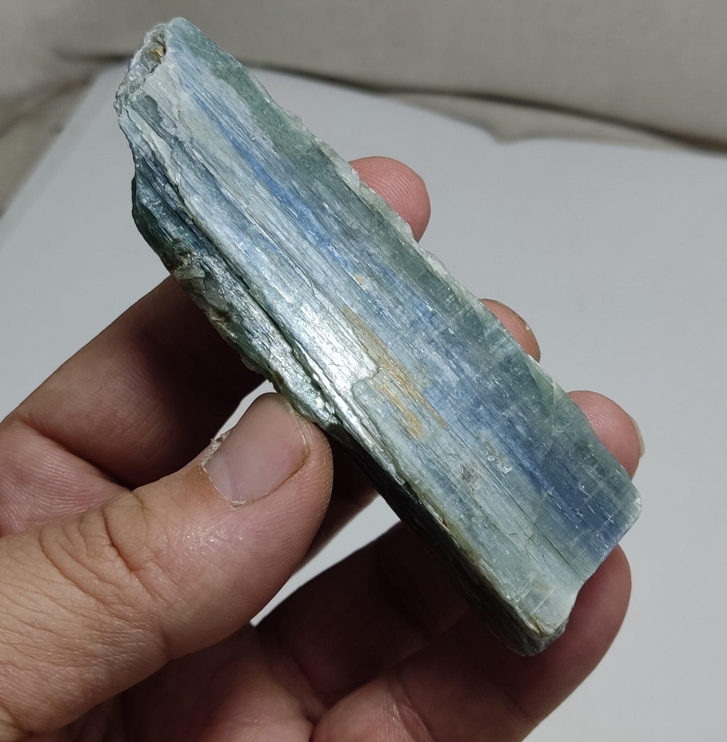 An Aesthetic specimen of blue kyanite crystal 91 grams