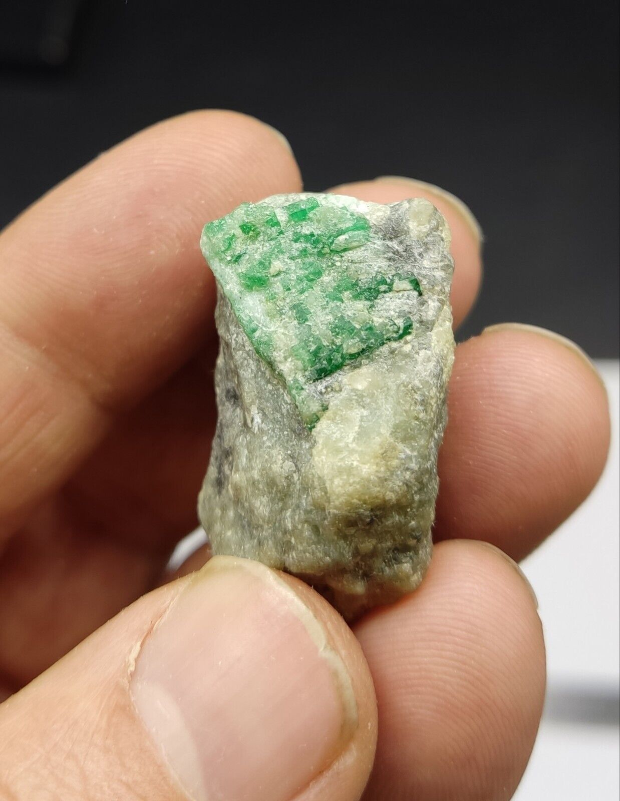 An Aesthetic miniature specimen of emerald in matrix 25 grams
