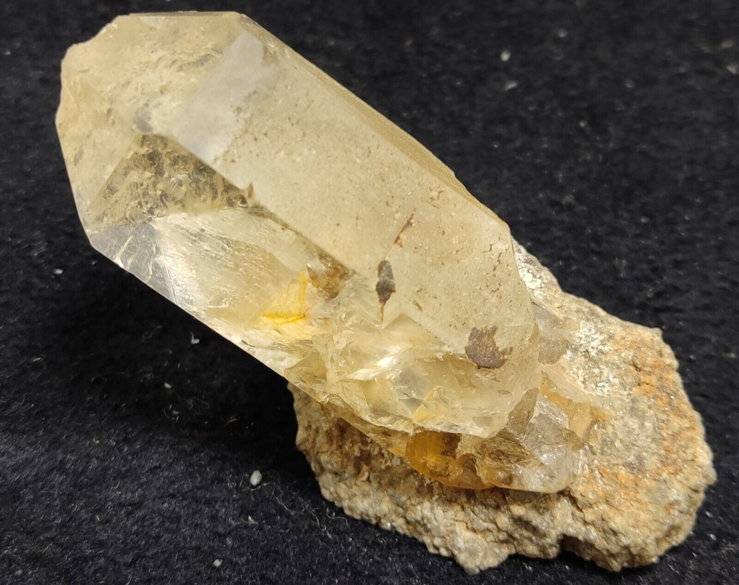 An Aesthetic Natural terminated Quartz crystal specimen 121 grams