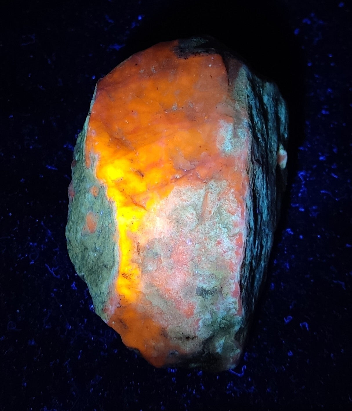An Aesthetic Natural fluorescent rough Hackmanite specimen 199 grams