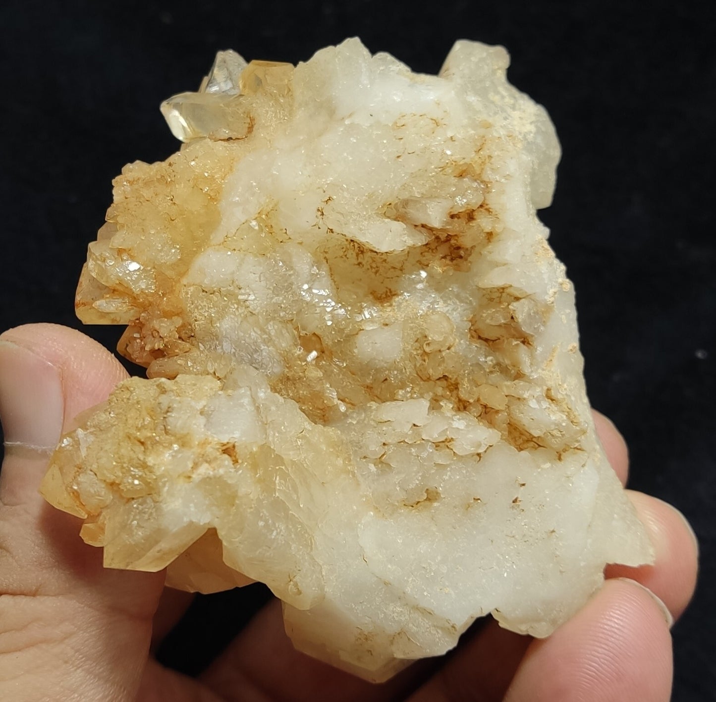 An Aesthetic terminated specimen of Quartz cluster 201 grams
