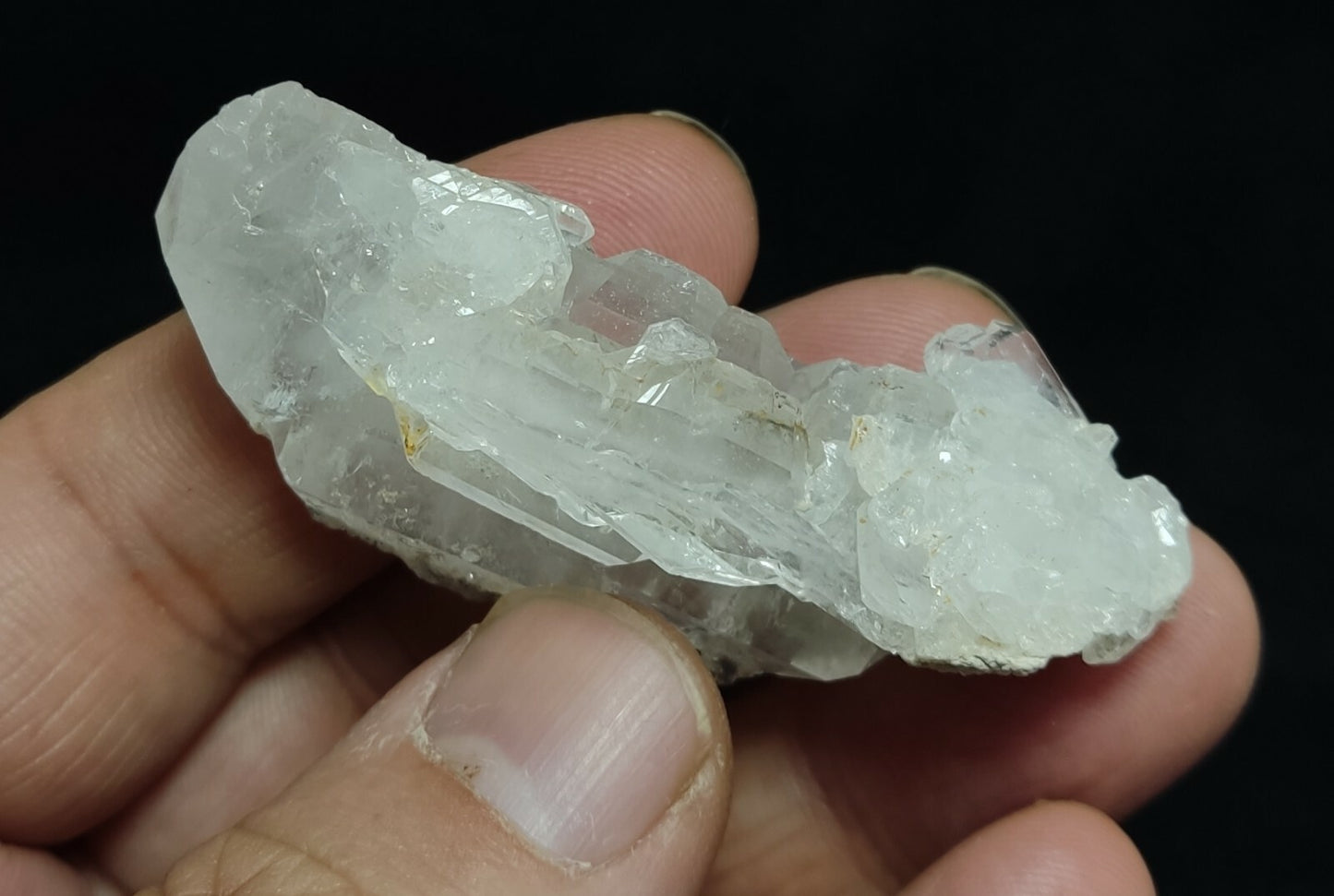 An amazing specimen of terminated faden Quartz crystal 32 grams