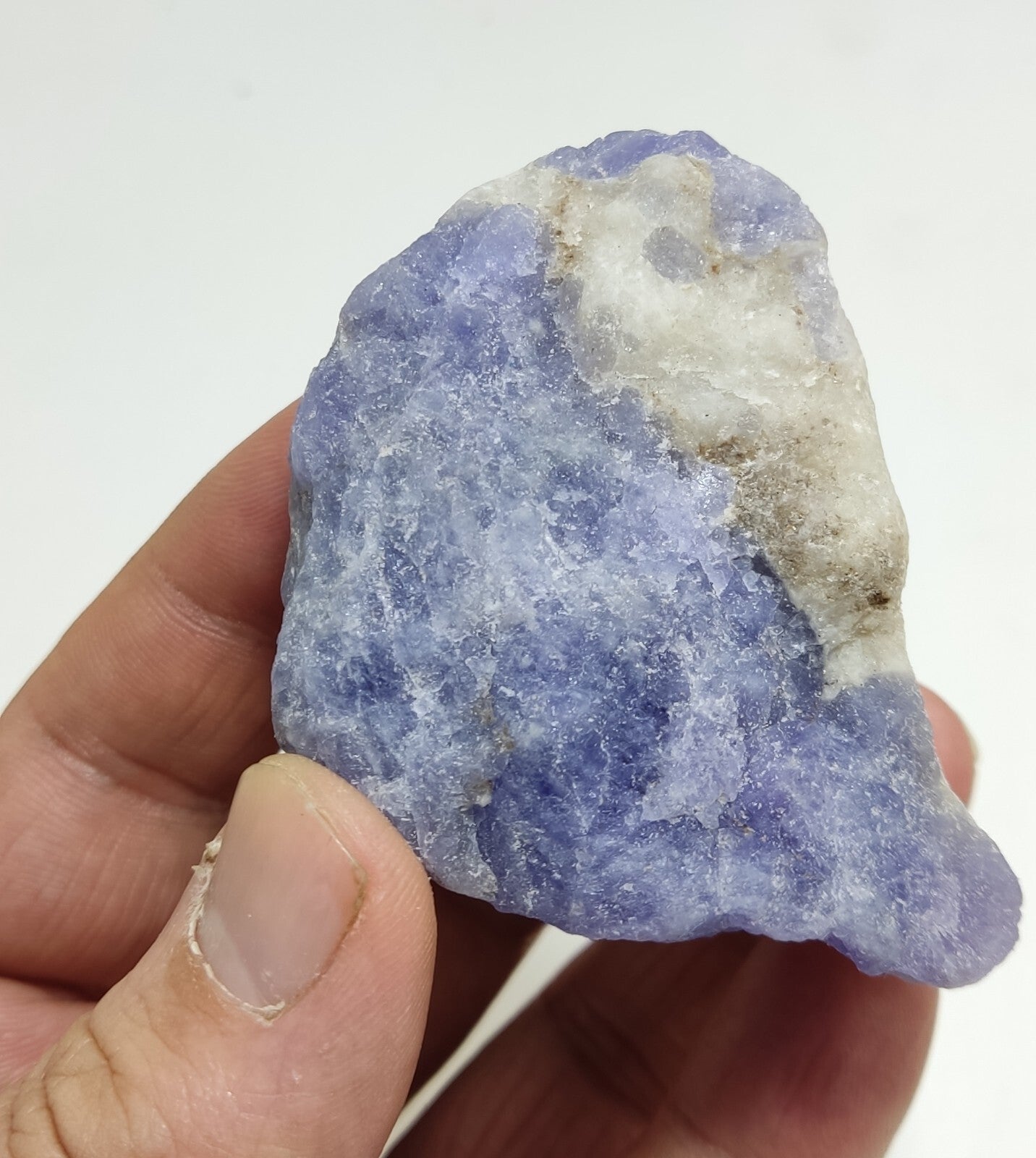 An amazing specimen of hackmanite highly Tenebrescent 124 grams