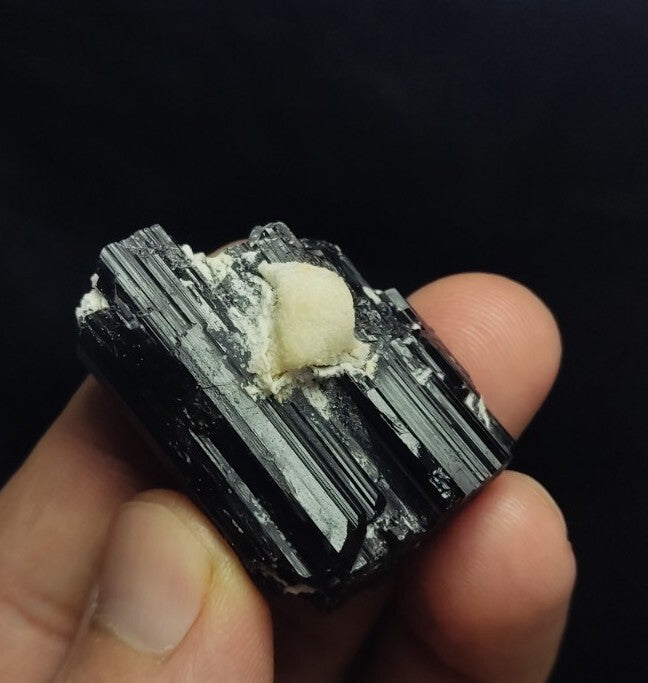 Natural twin Black Tourmalines Crystals 33 grams