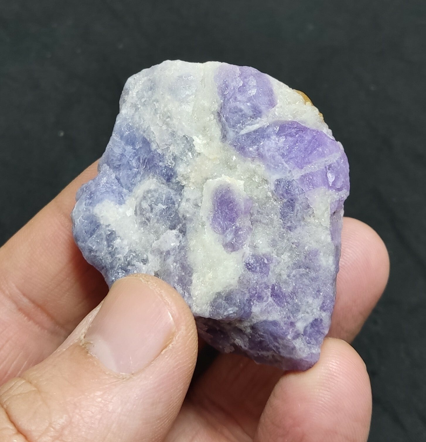 An amazing specimen of hackmanite on matrix highly Tenebrescent 58 grams