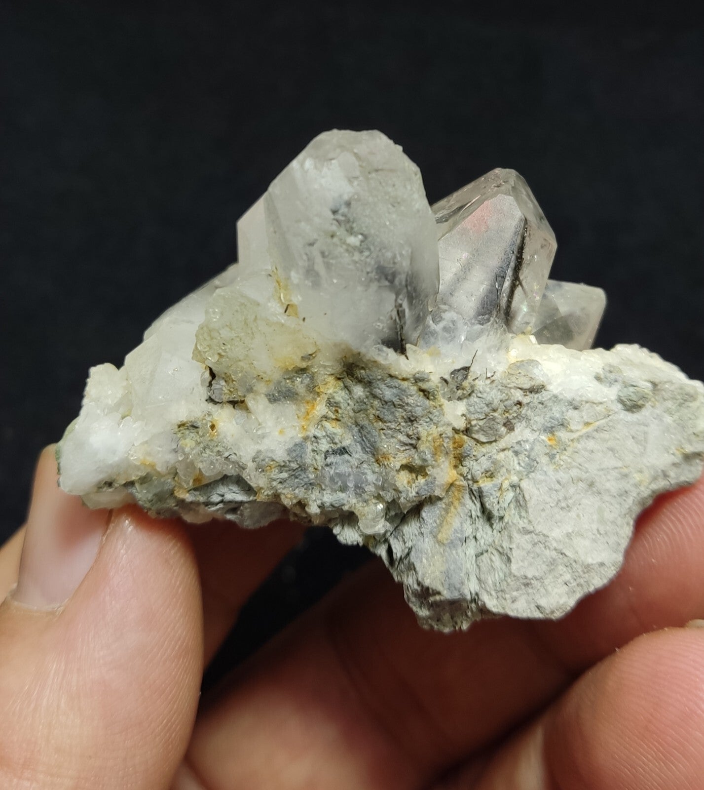 A very Aesthetic Natural terminated brookite Quartz cluster 49grams