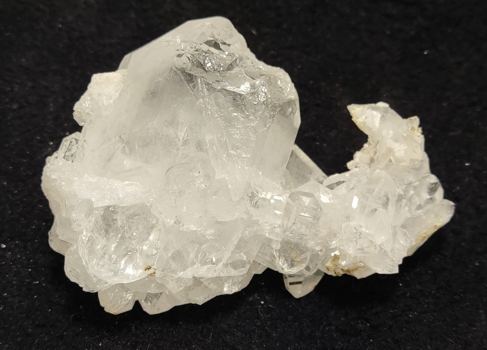 An Aesthetic terminated specimen of Quartz 91 grams