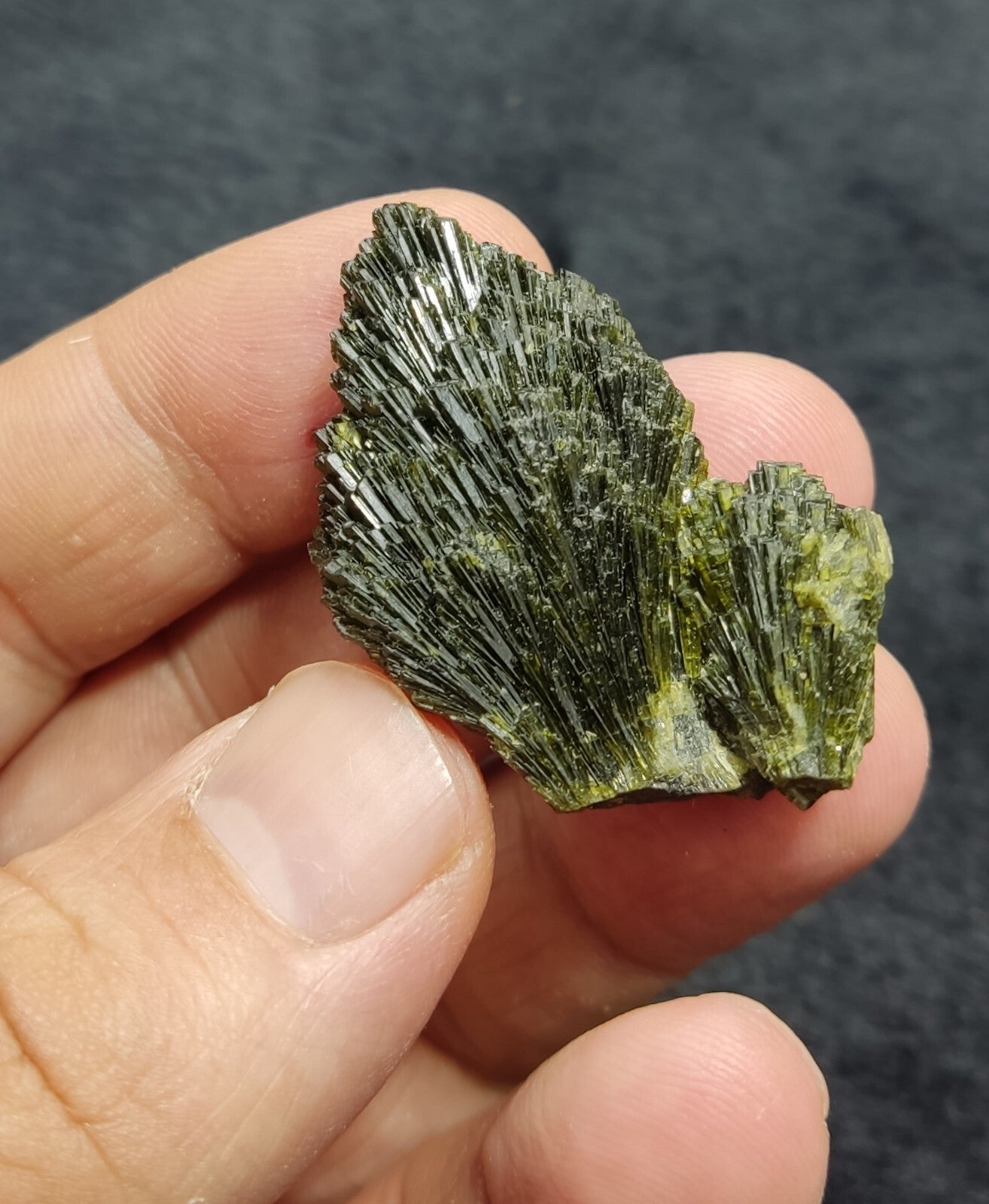 Single natural Epidote Crystal spray formations 20 grams