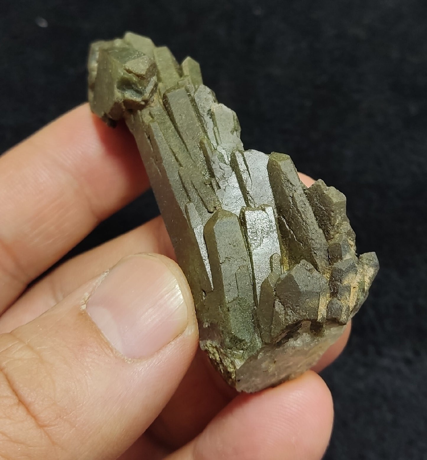 Natural Chlorite Quartz Crystal Bended Formations  35 grams