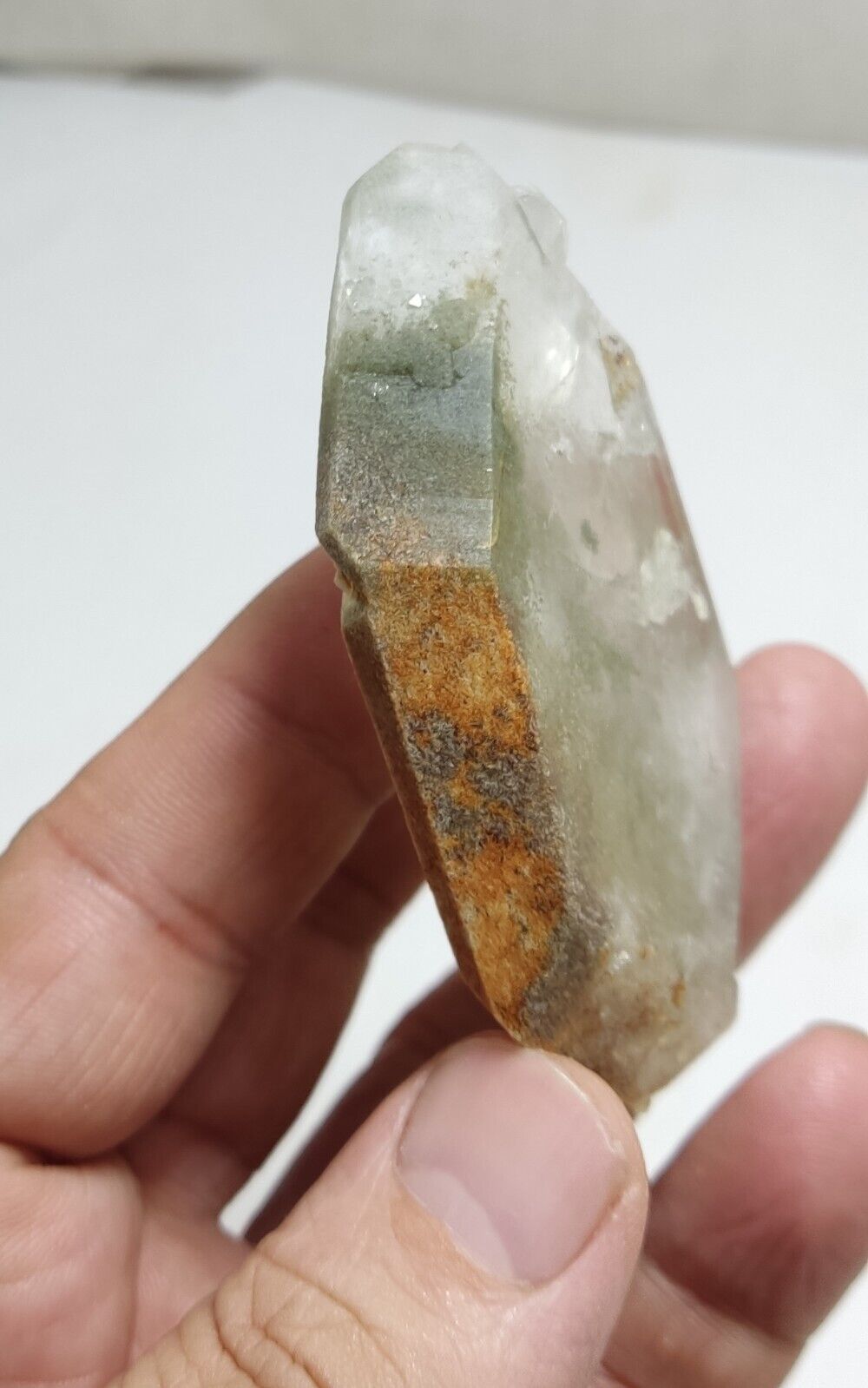A very Aesthetic Natural beautifully terminated Chlorite Quartz crystal 76 grams